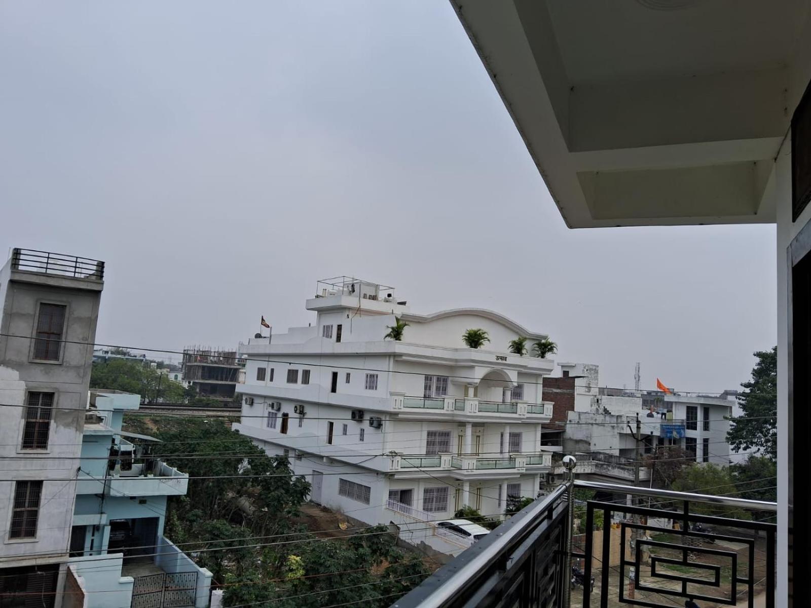 Holidayy Inn Allāhābād Junction Exterior foto